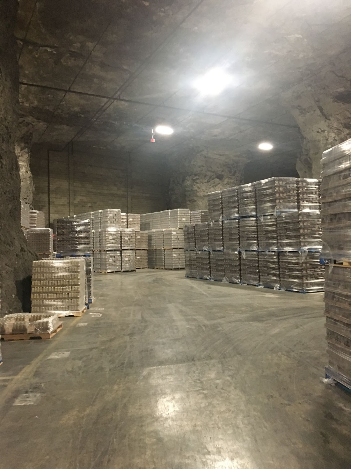 Food Warehousing: Essential Tips for Safe & Efficient Storage 